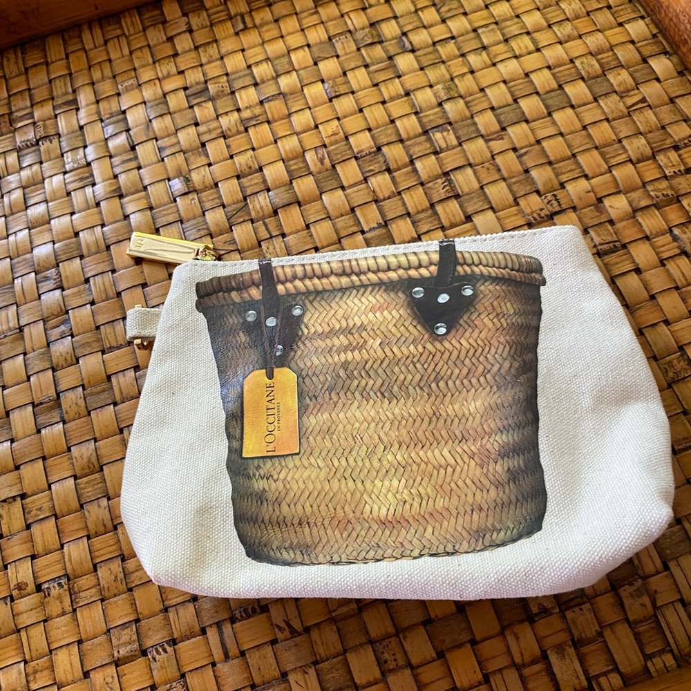 L’OCCITANE Small  Canvas  Zippered Clutch Bag  Size:  6”x 7.5” ❤️ ‼️PRICE DROP‼️